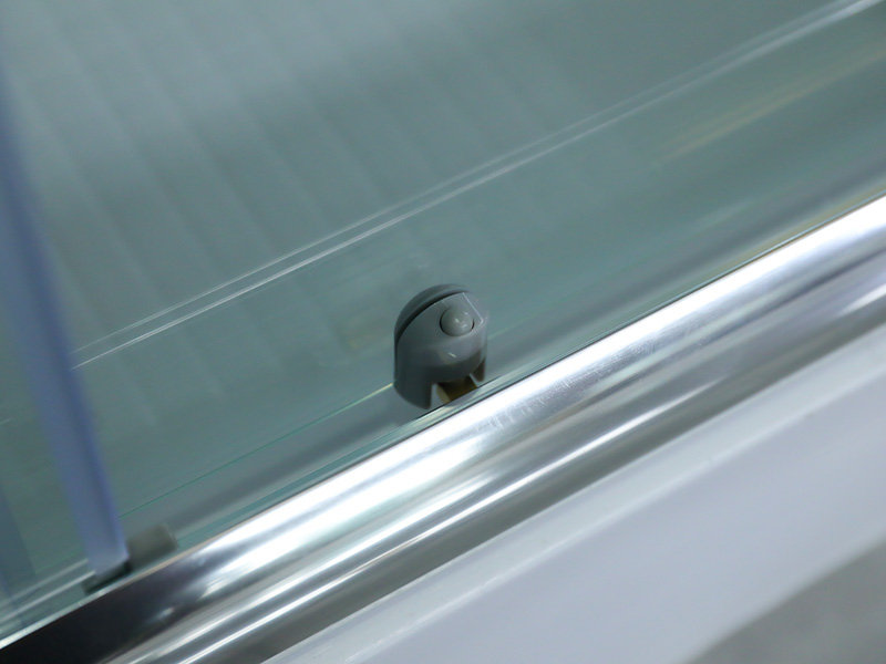 RE chrómový hliníkový rám z tvrdeného skla štvorcový posuvný sprchový kút s podnosom RE chrómový hliníkový rám z tvrdeného skla štvorcový posuvný sprchový kút s podnosom