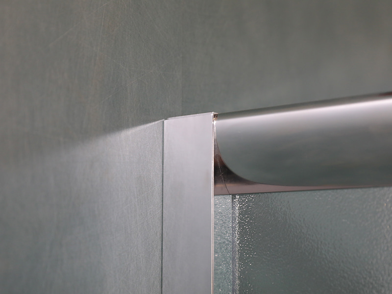 RE Posuvný sprchový kút, matné tvrdené sklo, chrómový hliníkový profil, rukoväť s dvojitými otvormi, s podnosom RE Posuvný sprchový kút, matné tvrdené sklo, chrómový hliníkový profil, rukoväť s dvojitými otvormi, s podnosom