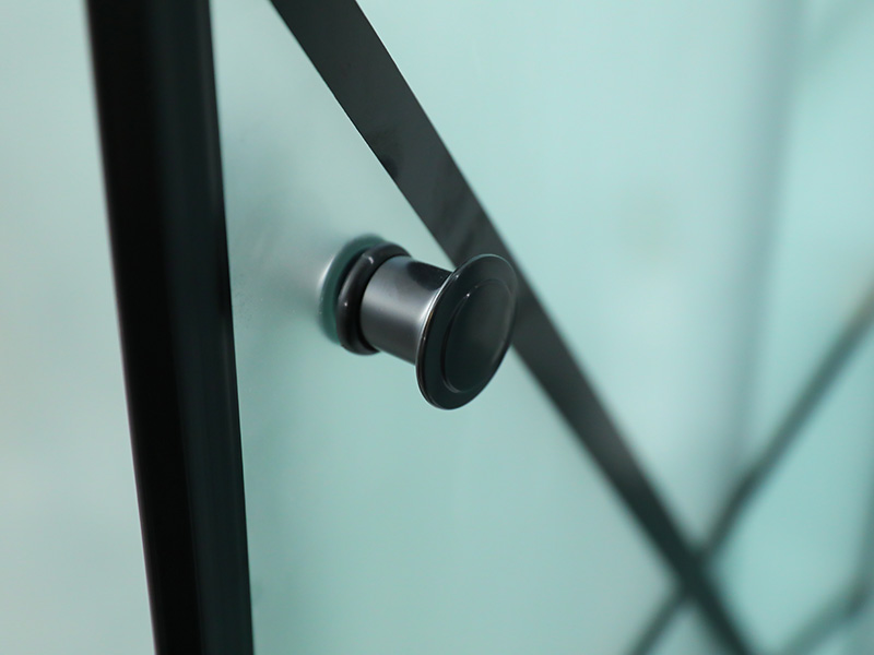 Posuvný sprchový kút SQ, matné tvrdené sklo s potlačou, čierny hliníkový profil, rukoväť s dvojitými otvormi, s podnosom Posuvný sprchový kút SQ, matné tvrdené sklo s potlačou, čierny hliníkový profil, rukoväť s dvojitými otvormi, s podnosom