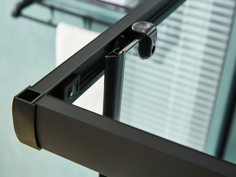 Sprchový kút SQ posuvný, číre tvrdené sklo, čierny hliníkový profil, rukoväť s dvojitými otvormi, s podnosom Sprchový kút SQ posuvný, číre tvrdené sklo, čierny hliníkový profil, rukoväť s dvojitými otvormi, s podnosom