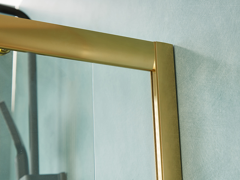 Posuvný sprchový kút SE, číre tvrdené sklo, zlatý hliníkový profil, rukoväť s dvojitými otvormi, bez vaničky Posuvný sprchový kút SE, číre tvrdené sklo, zlatý hliníkový profil, rukoväť s dvojitými otvormi, bez vaničky