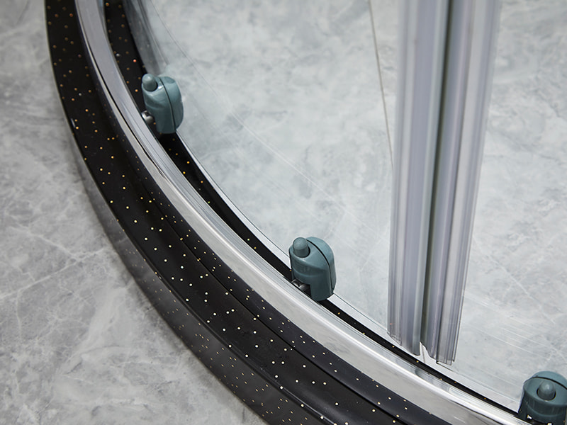 Posuvný sprchový kút SE, číre tvrdené sklo, chrómový hliníkový profil, rukoväť s dvojitými otvormi, bez vaničky Posuvný sprchový kút SE, číre tvrdené sklo, chrómový hliníkový profil, rukoväť s dvojitými otvormi, bez vaničky