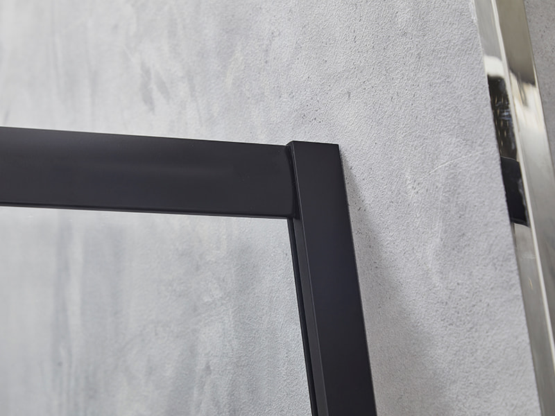 Posuvný sprchový kút SE, číre tvrdené sklo, čierny hliníkový profil, rukoväť s dvojitými otvormi, bez vaničky Posuvný sprchový kút SE, číre tvrdené sklo, čierny hliníkový profil, rukoväť s dvojitými otvormi, bez vaničky