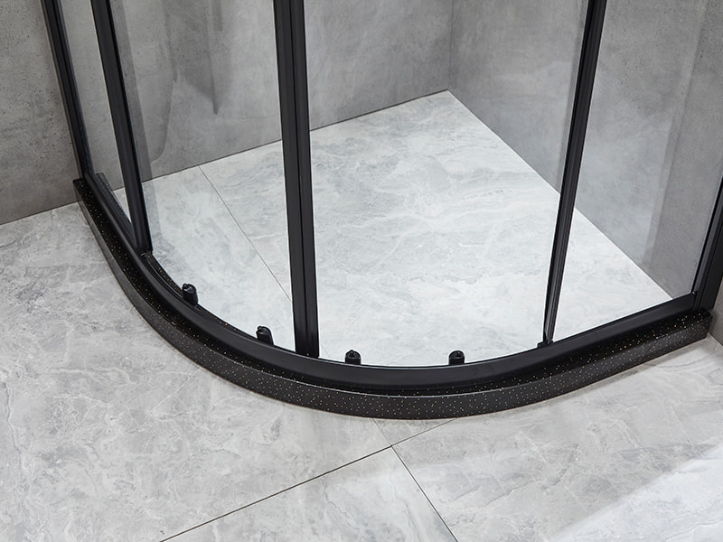 Posuvný sprchový kút SE, číre tvrdené sklo, čierny hliníkový profil, rukoväť s dvojitými otvormi, bez vaničky Posuvný sprchový kút SE, číre tvrdené sklo, čierny hliníkový profil, rukoväť s dvojitými otvormi, bez vaničky