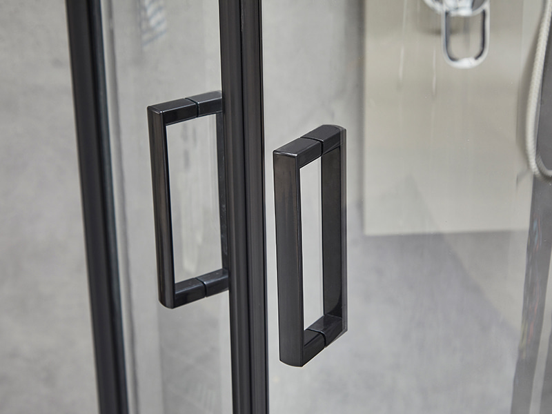 Posuvný sprchový kút SE, číre tvrdené sklo, čierny hliníkový profil, rukoväť s dvojitými otvormi, bez vaničky Posuvný sprchový kút SE, číre tvrdené sklo, čierny hliníkový profil, rukoväť s dvojitými otvormi, bez vaničky